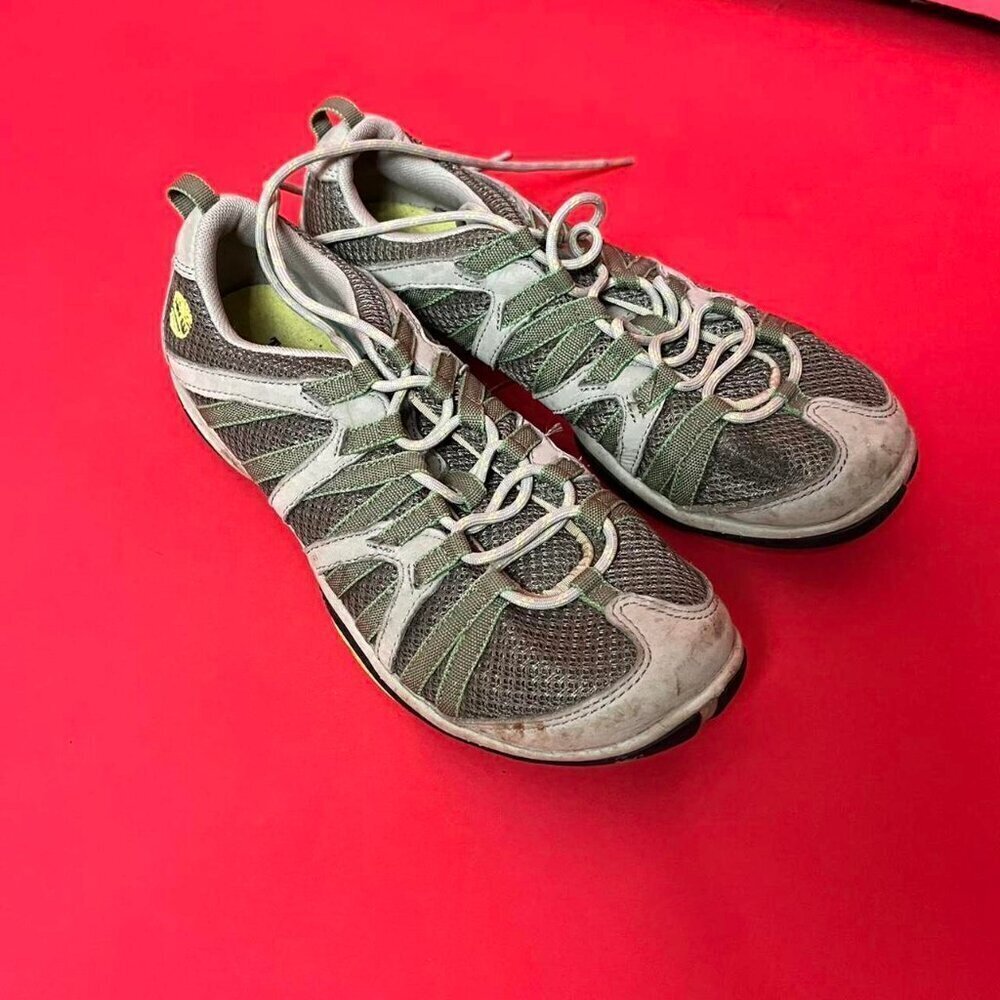Timberland / Green and grey y2k running shoes 🤍💚